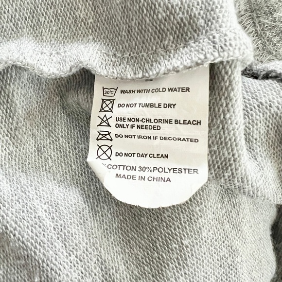 Women's Heather Gray "Rose Apothecary" Pullover Sweatshirt Size XL - Picture 5 of 5